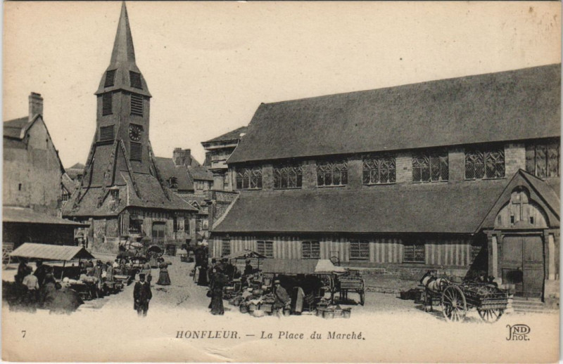 Carte postale ancienne Honfleur Place du Marche à Honfleur