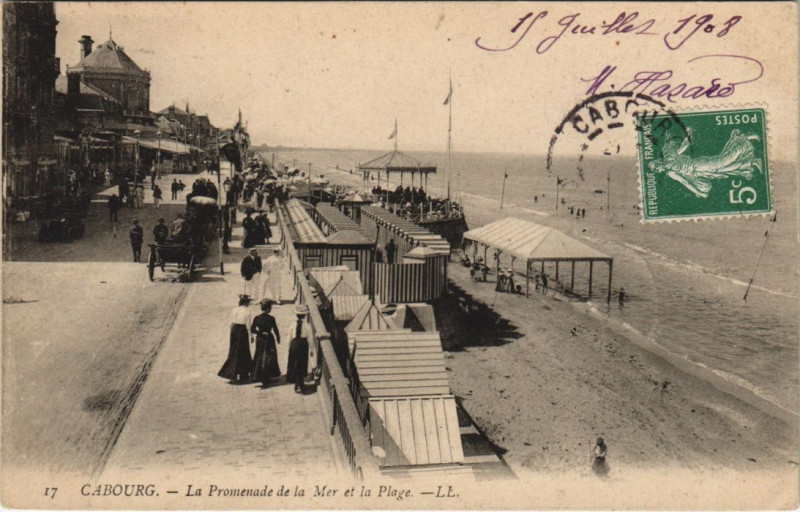 Carte postale ancienne Cabourg La Promenade de la Mer et la Plage à Cabourg