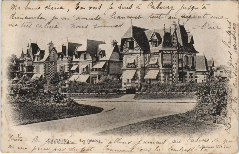 Carte postale ancienne Cabourg Les Chalets à Cabourg