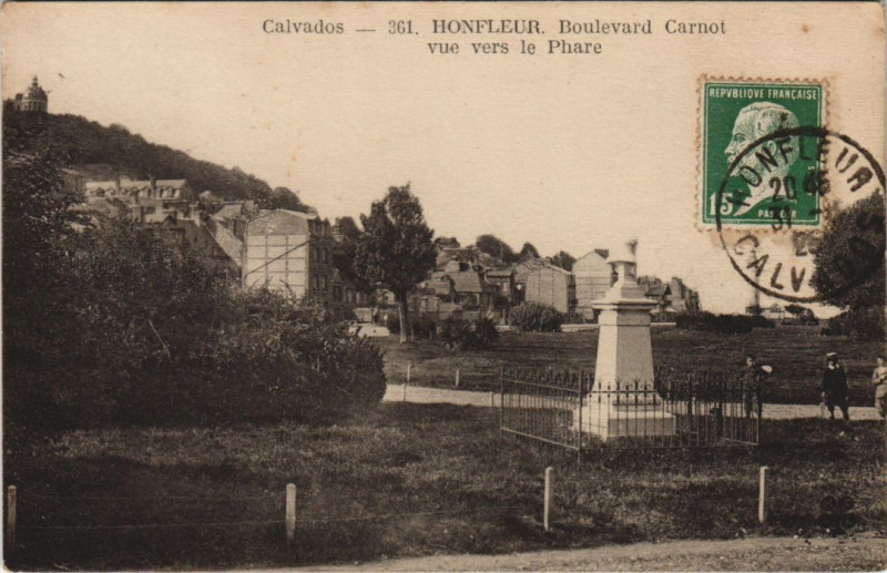 Carte postale ancienne Honfleur Boulevard Carnot à Honfleur