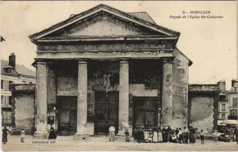 Carte postale ancienne Honfleur Facade de l'Eglise Sainte-Catherine à Honfleur
