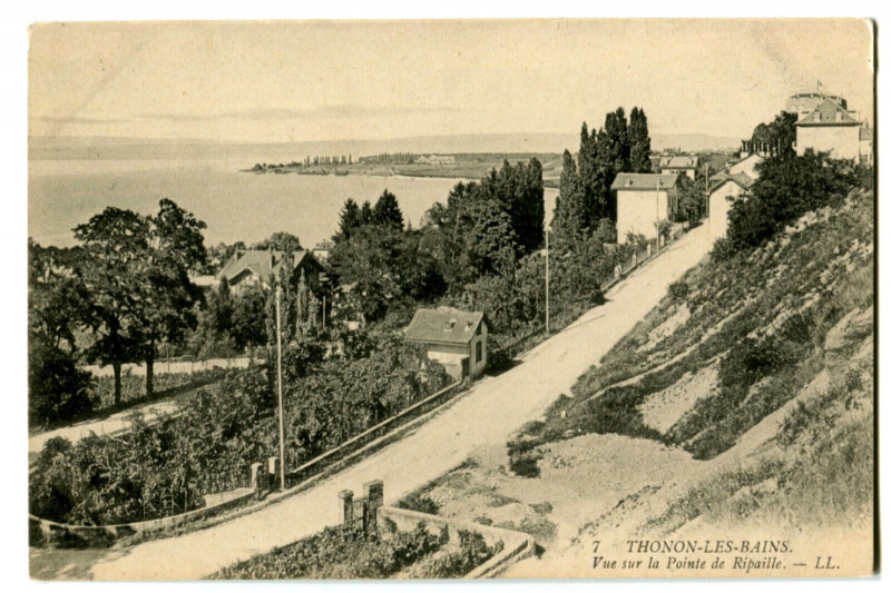 Carte postale ancienne Haute-Savoie Thonon-les-Bains Vue sur la Pointe de Ripaille à Thonon-les-Bains