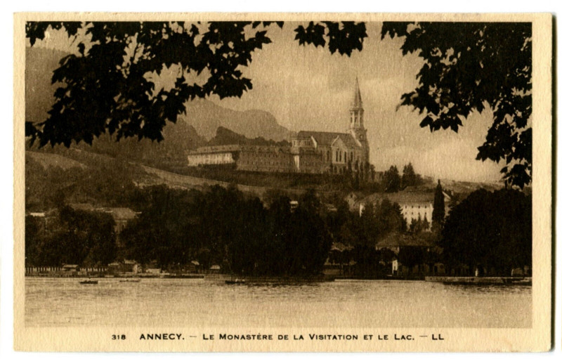 Carte postale ancienne Haute-Savoie Annecy Le Monastère de la Visitation et le Lac à Annecy