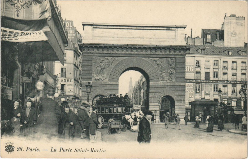Carte postale ancienne Paris 10e Porte Saint-Martin à Paris 10e