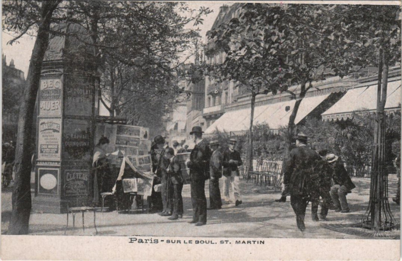 Carte postale ancienne Paris 10e Boulevard Saint-Martin à Paris 10e