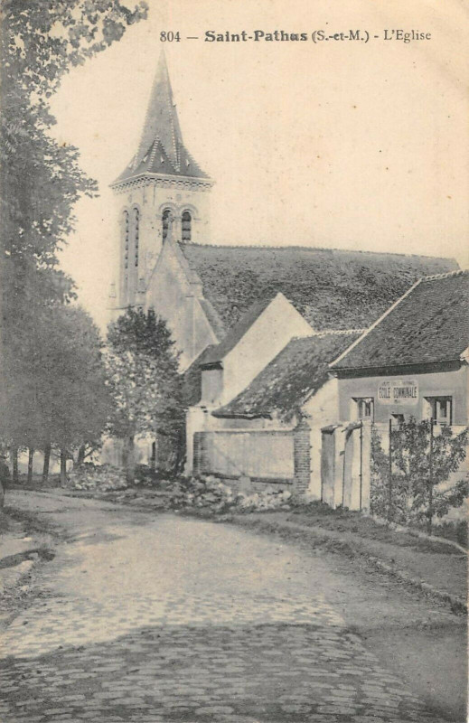 Carte postale ancienne Saint Pathus L'Eglise à Saint-Pathus
