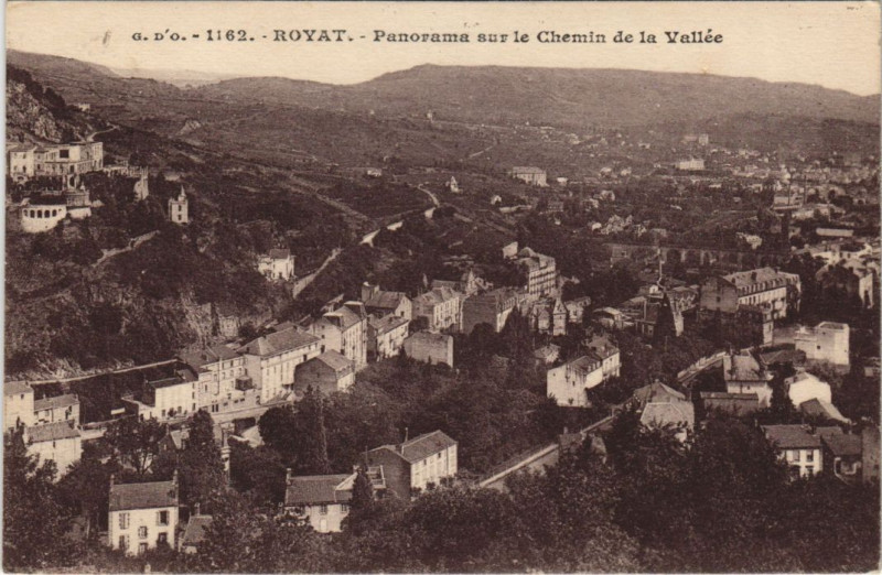 Carte postale ancienne Royat panorama à Royat