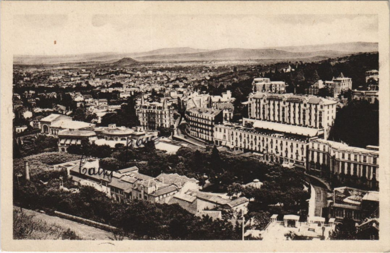 Carte postale ancienne Royat vue generale à Royat