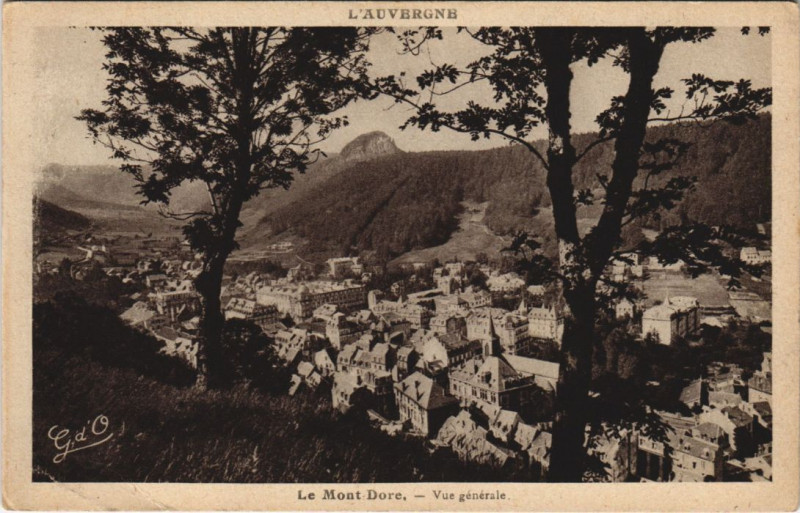 Carte postale ancienne Mont Dore vue generale à Mont-Dore