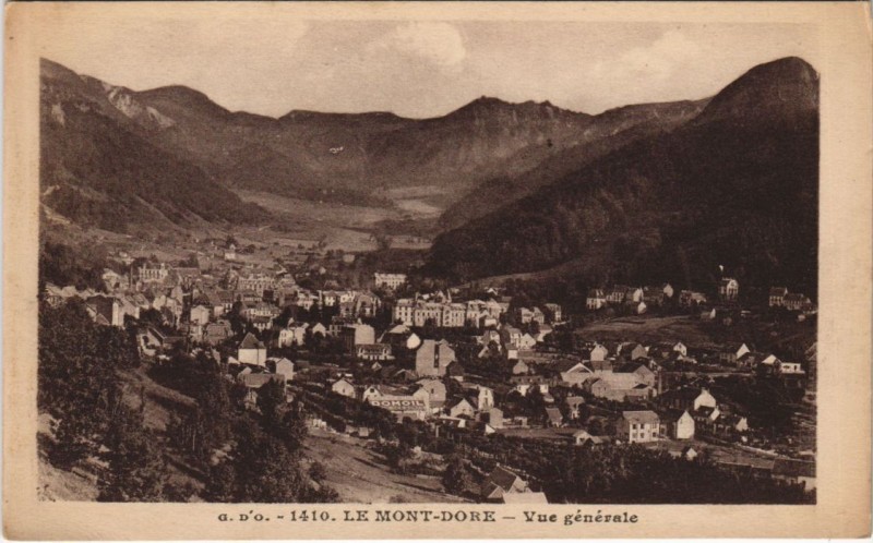 Carte postale ancienne Mont Dore vue generale à Mont-Dore