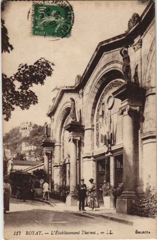 Carte postale ancienne Royat Etablissement Thermal à Royat