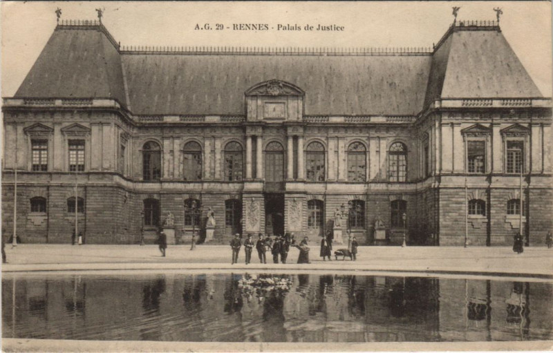 Carte postale ancienne Rennes Palais de Justice à Rennes