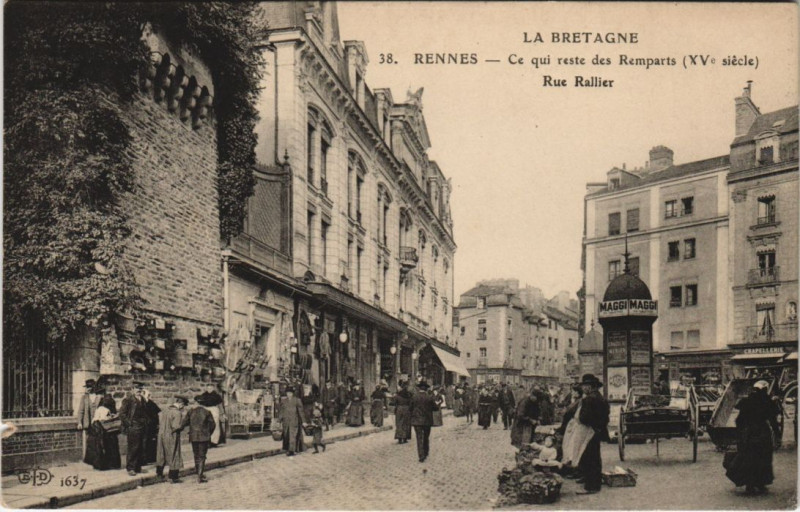 Carte postale ancienne Rennes Rue Rallier à Rennes