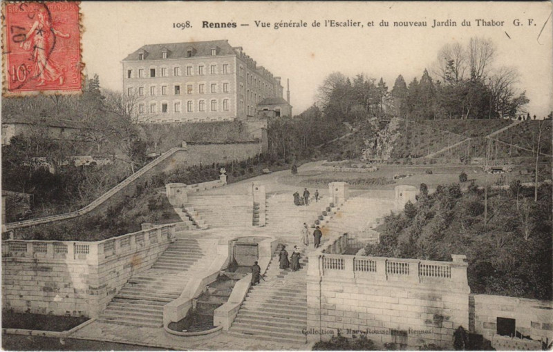 Carte postale ancienne Rennes vue generale de l'Escalier à Rennes