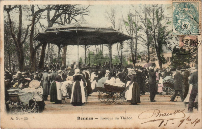 Carte postale ancienne Rennes Kiosque du Thabor à Rennes