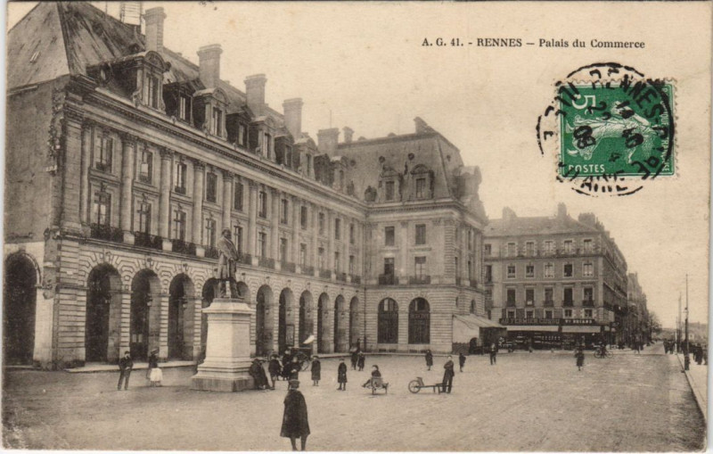 Carte postale ancienne Rennes Palais du Commerce à Rennes