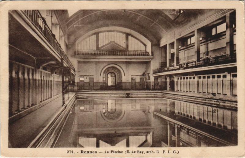 Carte postale ancienne Rennes La Piscine à Rennes