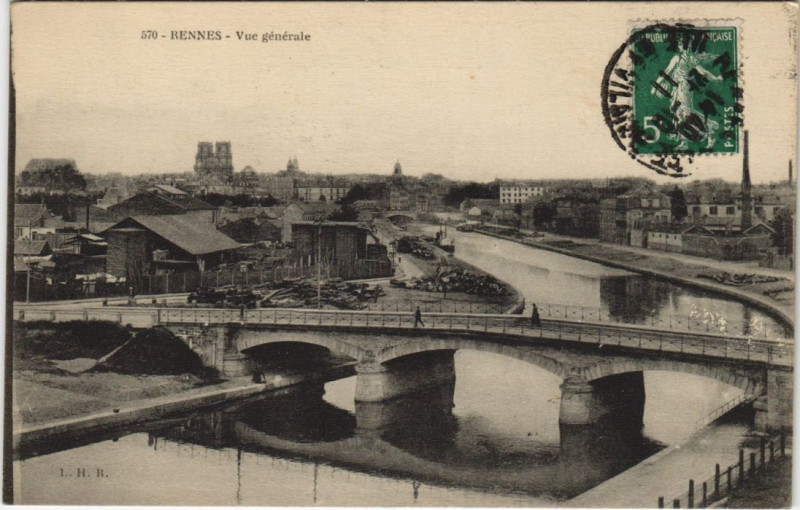 Carte postale ancienne Rennes vue generale à Rennes