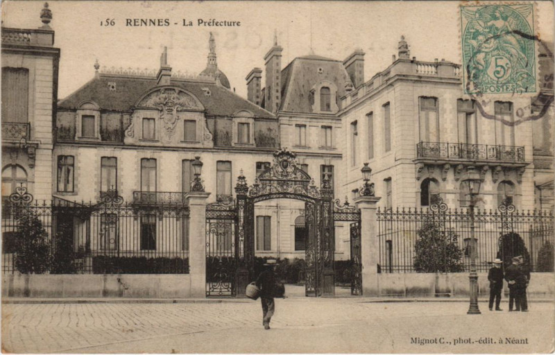 Carte postale ancienne Rennes LaPrefecture à Rennes