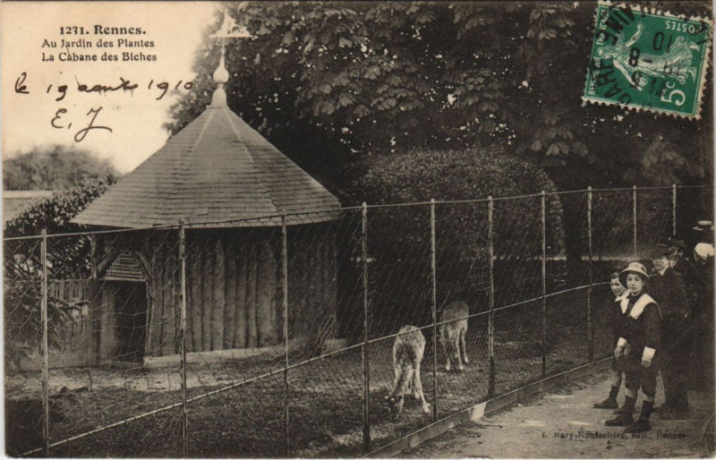 Carte postale ancienne Rennes Au Jardin des Plantes à Rennes