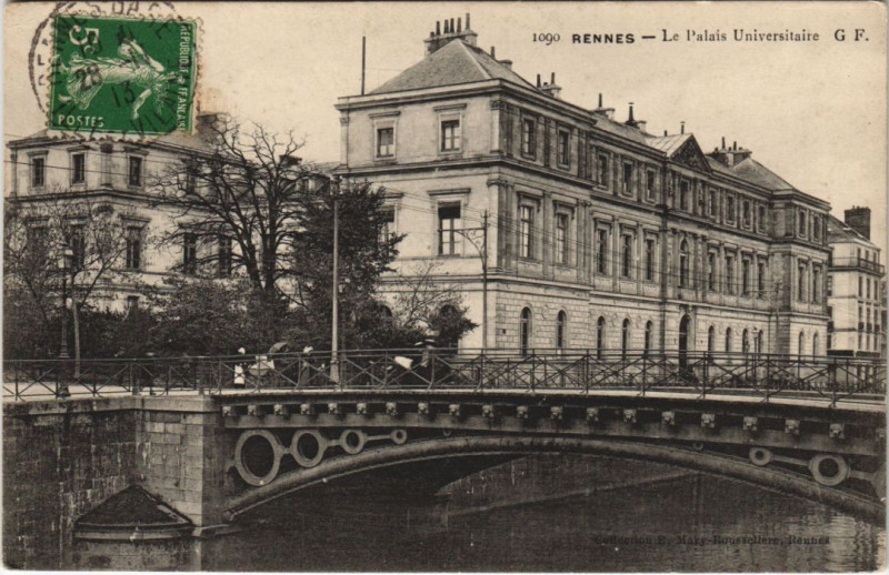 Carte postale ancienne Rennes Palais Universitaire à Rennes