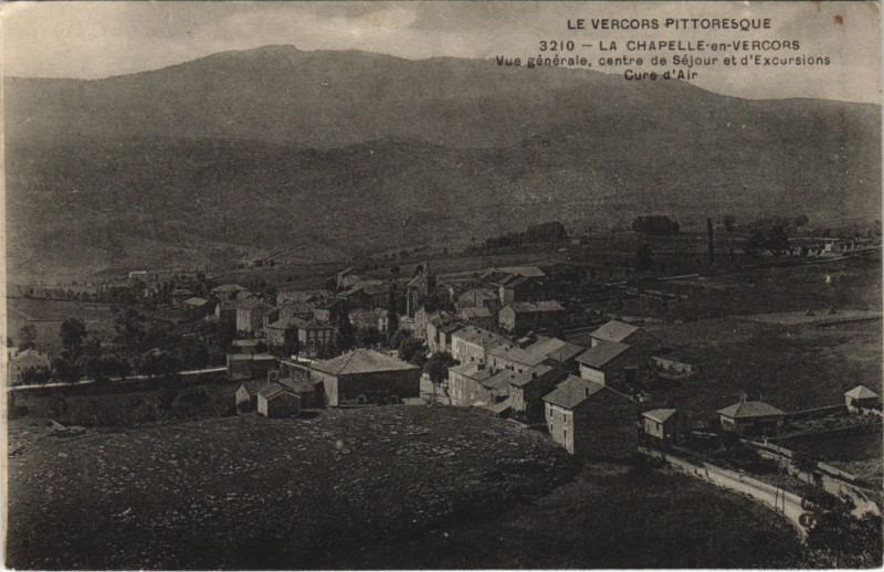 Carte postale ancienne La Chapelle-En-Vercors Vue generale à La Chapelle-en-Vercors