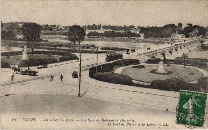 Carte postale ancienne Tours Place des Arts à Tours