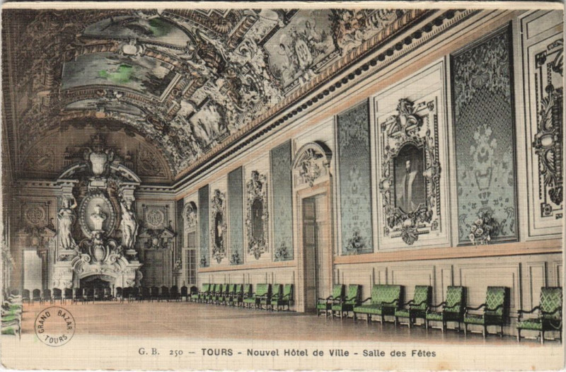 Carte postale ancienne Tours Nouvel Hotel de Ville Salle des Fetes à Tours