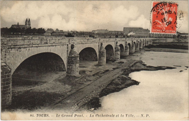 Carte postale ancienne Tours Le Grand Pont à Tours