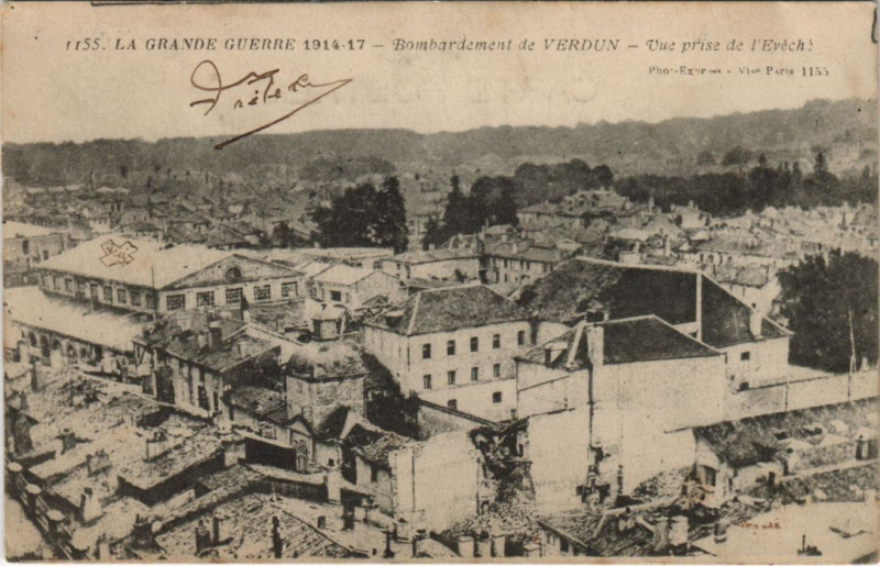 Carte postale ancienne Guerre Militaire Verdun Bombardement à Verdun