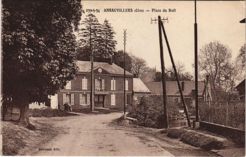 Carte postale ancienne Ansauvilliers Place du Bail