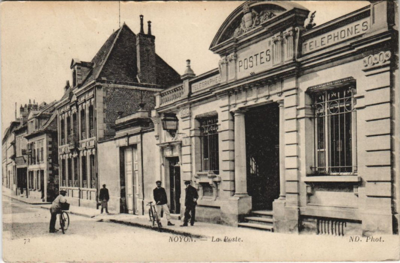 Carte postale ancienne Noyon La Poste à Noyon