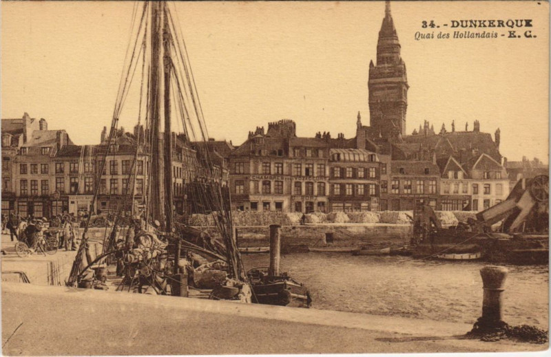 Carte postale ancienne Dunkerque Quai des Hollandais à Dunkerque
