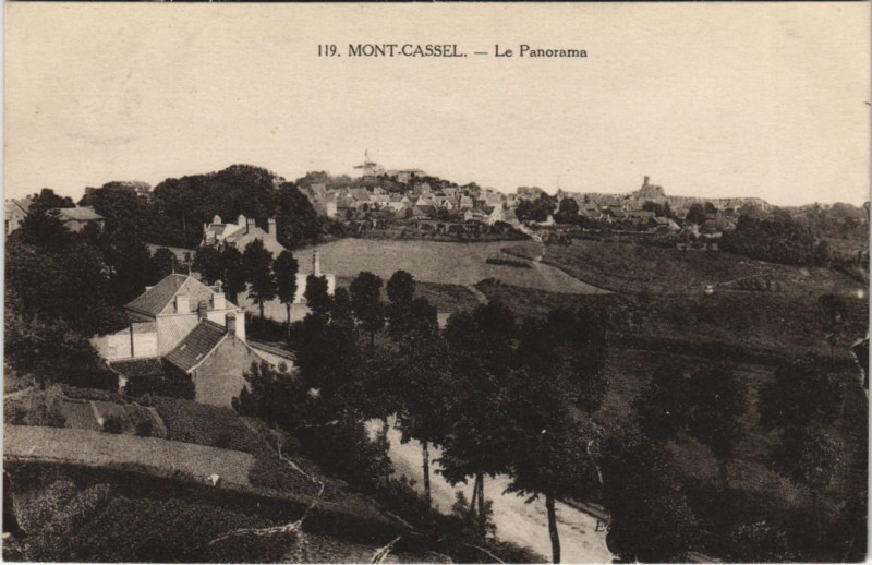 Carte postale ancienne Mont-Cassel Le Panorama à Anor