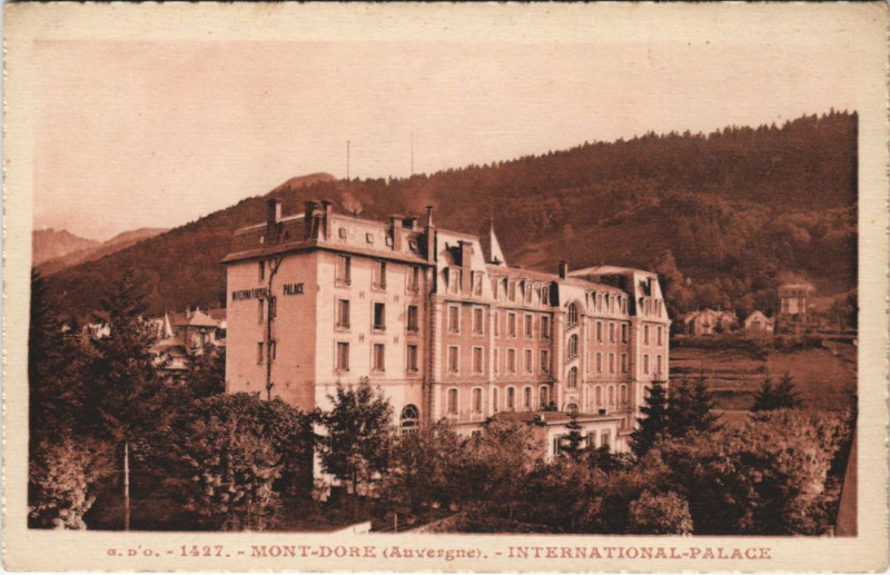 Carte postale ancienne Le Mont-Dore International-Palace à Mont-Dore