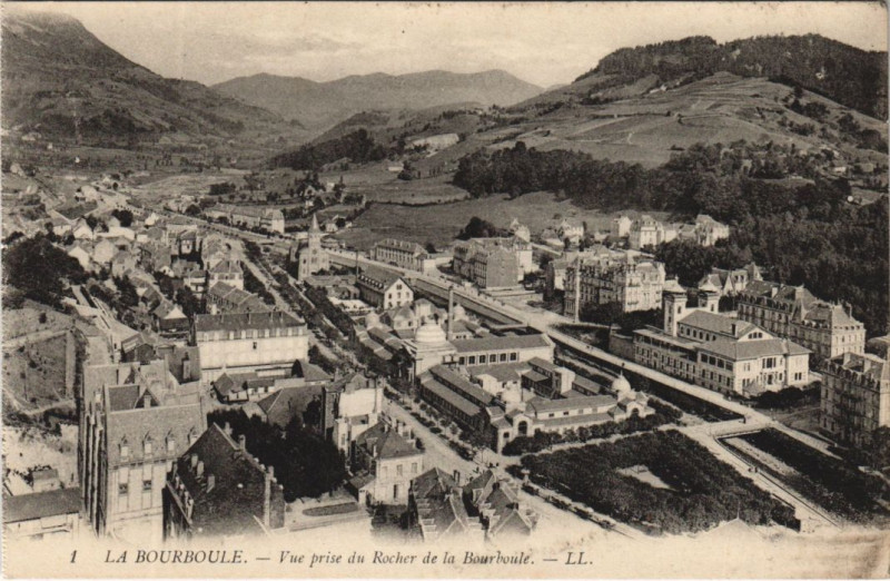 Carte postale ancienne La Bourboule Vue prise du Rocher de la Bourboule à La Bourboule