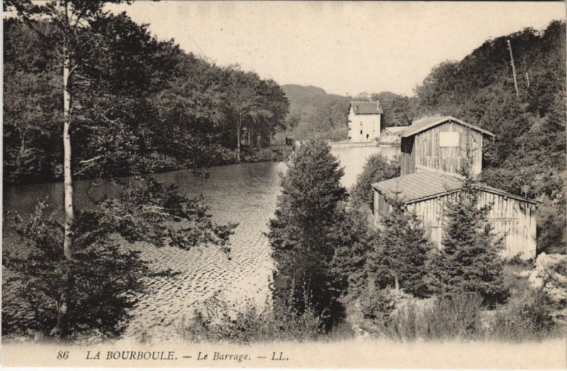 Carte postale ancienne La Bourboule Le Barrage à La Bourboule