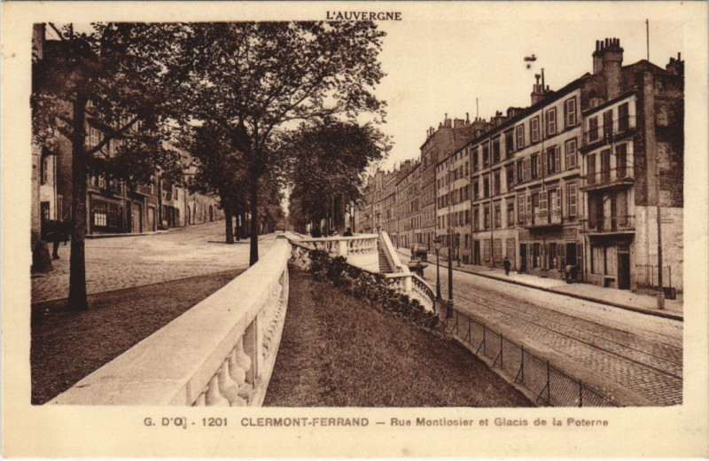 Carte postale ancienne Clermont-Ferrand Rue Montlosier et Glacis de la Poterne à Clermont-Ferrand