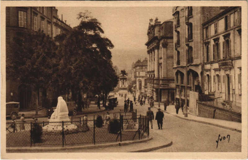 Carte postale ancienne Clermont-Ferrand Le Boulevard Desaix à Clermont-Ferrand