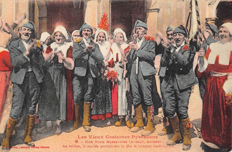 Carte postale ancienne Les Vieux Costumes Pyreneens Une Noce Massatoise Massat Ariege à Cos