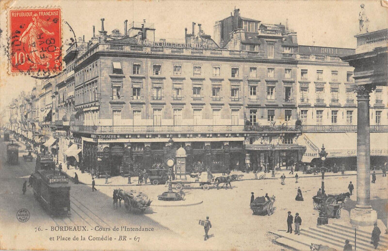 Carte postale ancienne Bordeaux Cours De L'Intendance Et Place De La Comedie à Bordeaux