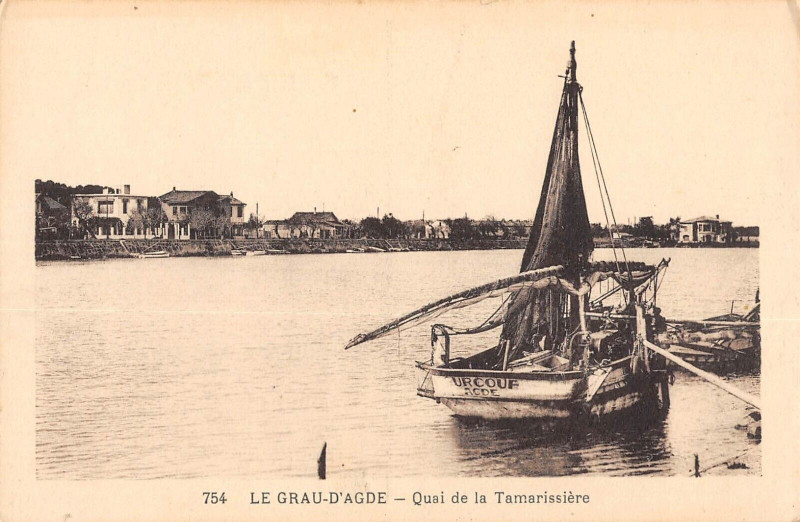 Carte postale ancienne Le Grau D'Agde Quai De La Tamarissiere à Agde