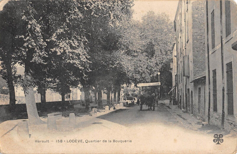 Carte postale ancienne Lodeve Quartier De La Bouquerie