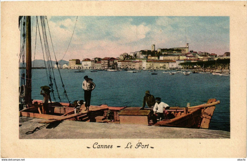 Carte postale ancienne Cannes - Le Port à Cannes