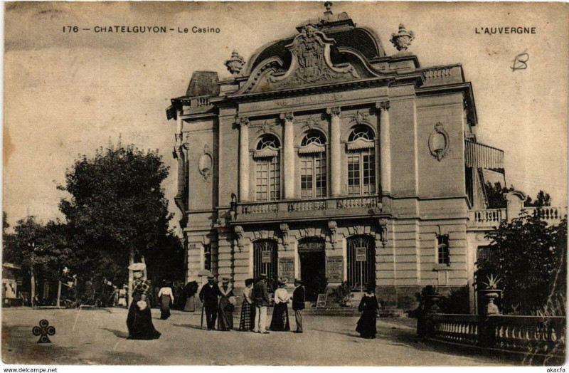 Carte postale ancienne Chatel-Guyon Le Casino