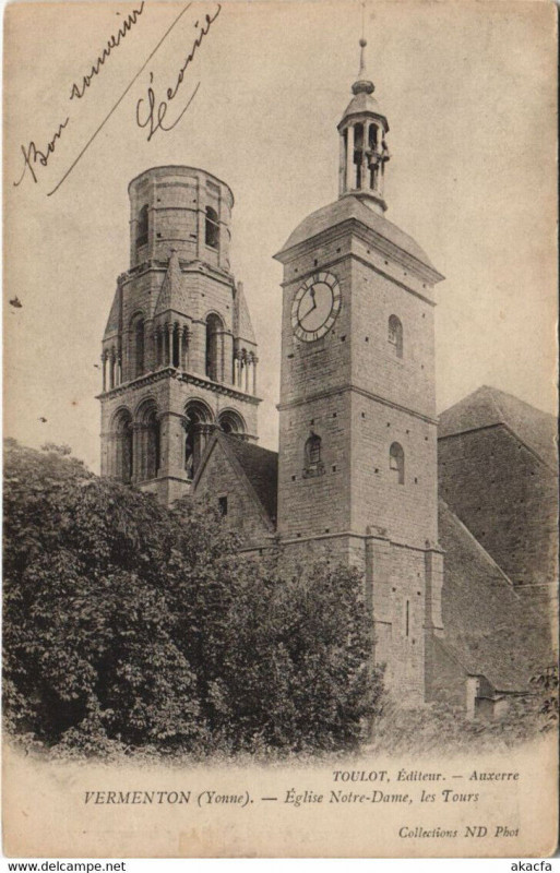 Carte postale ancienne Vermenton Eglise Notre-Dame - Les Tours à Vermenton