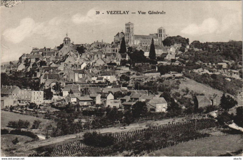 Carte postale ancienne Vezelay Vue Generale