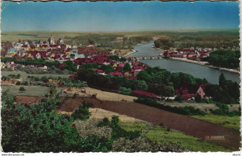 Carte postale ancienne Joigny Vue Panoramique à Joigny