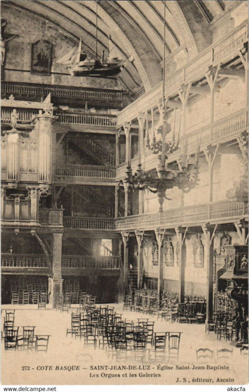 Carte postale ancienne St Jean de Luz Eglise Saint-Jean Baptiste Orgues les Galeries France