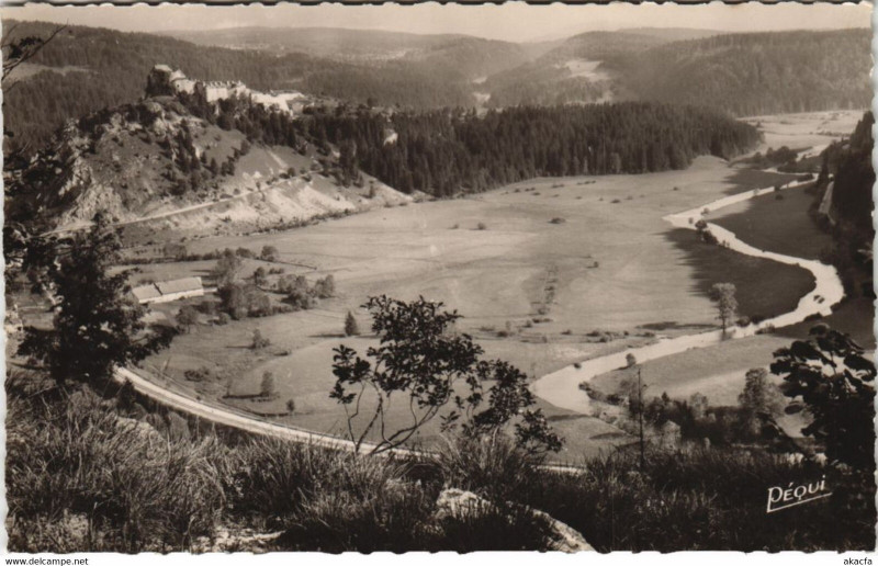 Carte postale ancienne Environs de Pontarlier - Le Figaro - Le Fer a Horse à Pontarlier